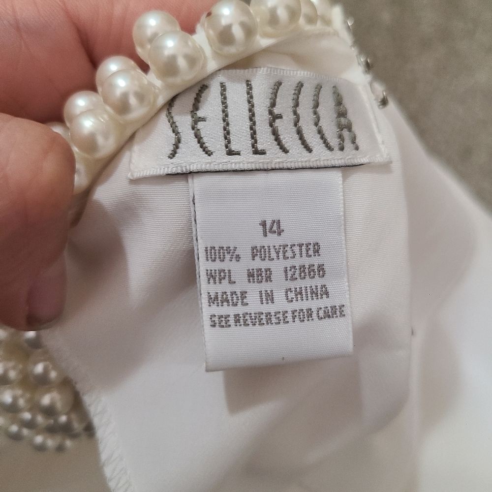 Sellecca Vintage 80s Pearl Neckline Shoulder Pad Business Dressy Elegant Blouse - Picture 4 of 4